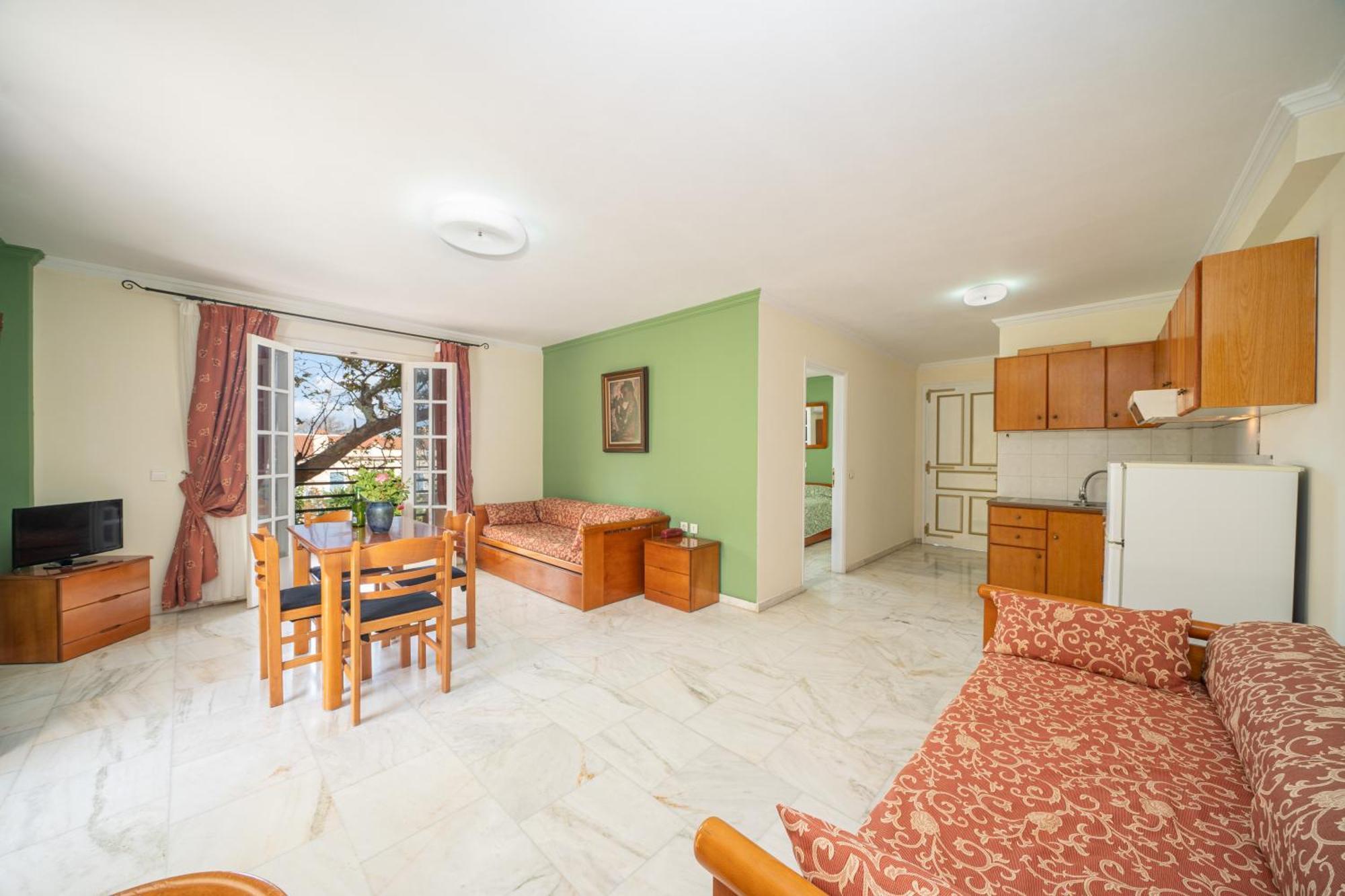 Odysseus Palace Poros  Extérieur photo
