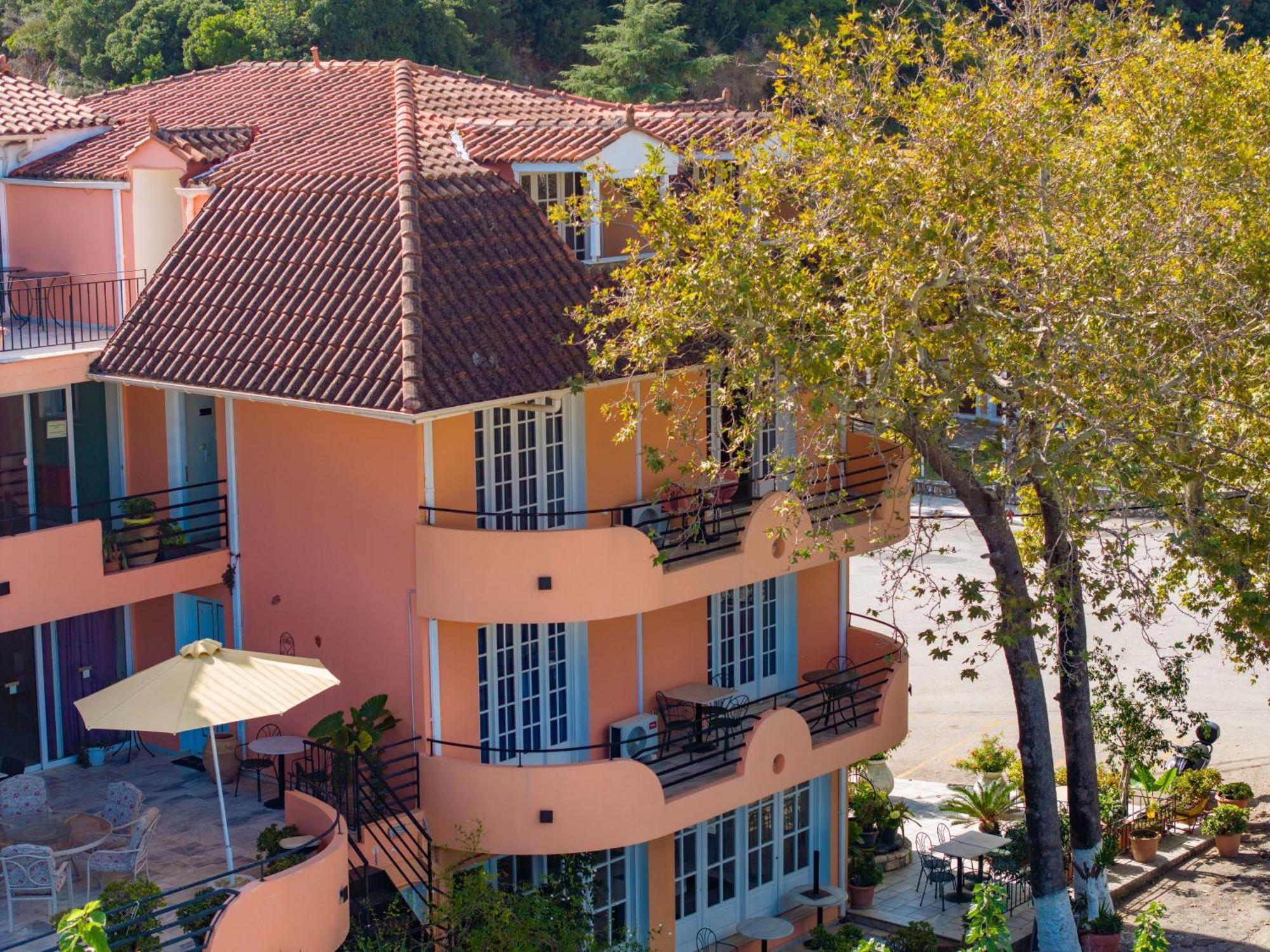 Odysseus Palace Poros  Extérieur photo