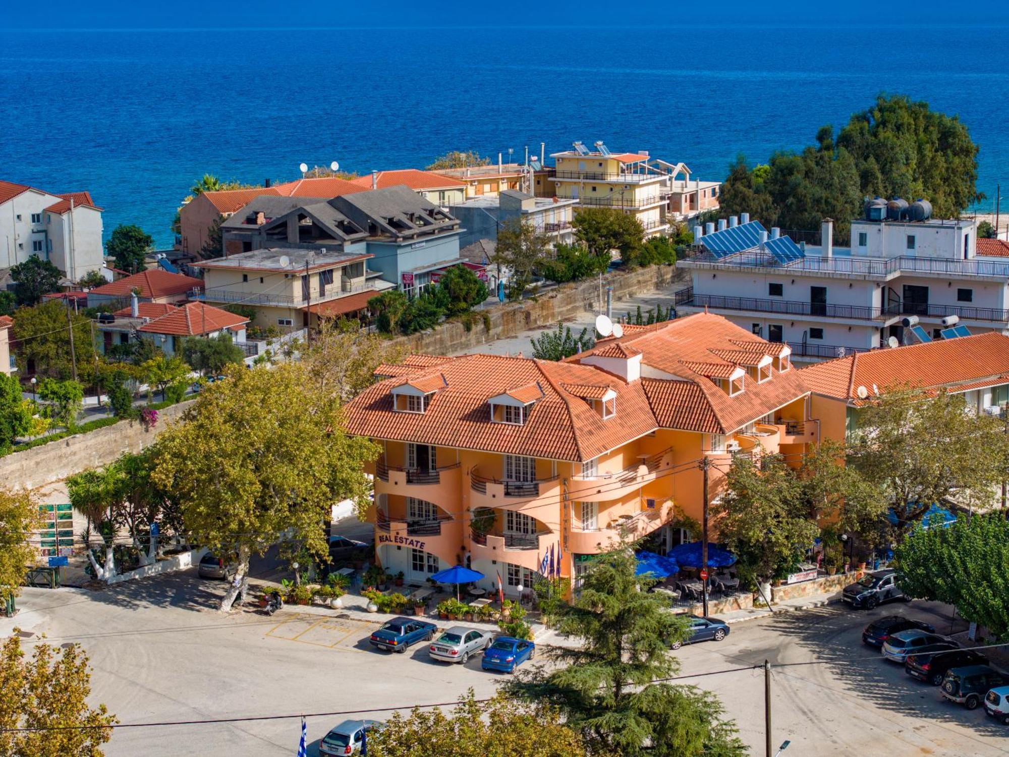 Odysseus Palace Poros  Extérieur photo
