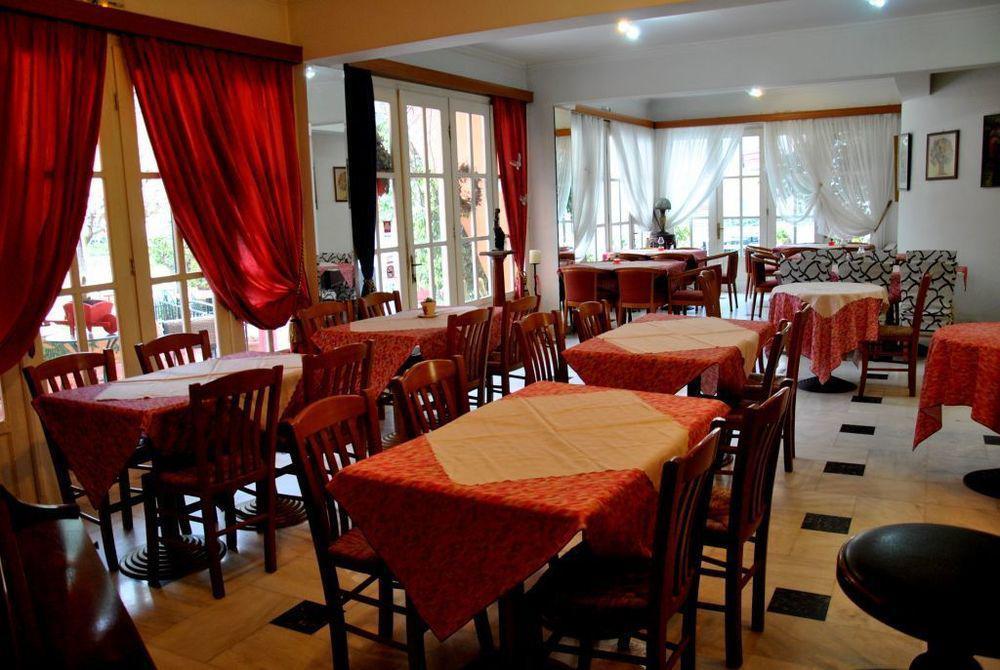 Odysseus Palace Poros  Extérieur photo